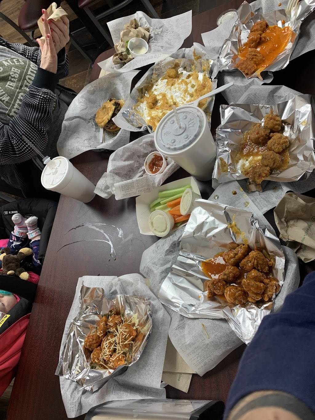 Outlaw Wings | restaurant | 12920 Lowell Blvd unit i, Broomfield, CO 80020, USA | 7206672551 OR +1 720-667-2551