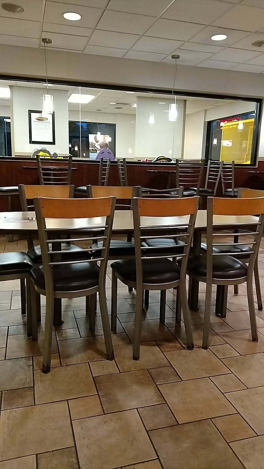 McDonalds | cafe | 920 W 44th St SW, Wyoming, MI 49509, USA | 6165302666 OR +1 616-530-2666