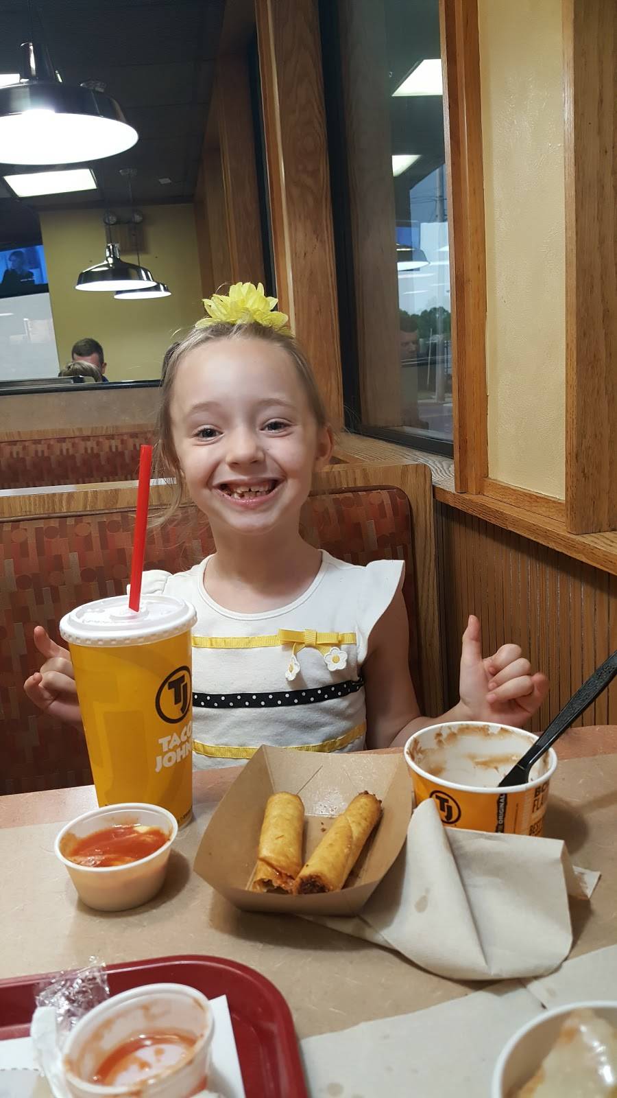 Taco Johns | restaurant | 2201 Bridge St, Paducah, KY 42003, USA | 2704436716 OR +1 270-443-6716