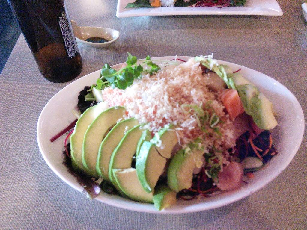 Huku Japanese Bistro | restaurant | 417 Mace Blvd D, Davis, CA 95618, USA | 5307500858 OR +1 530-750-0858