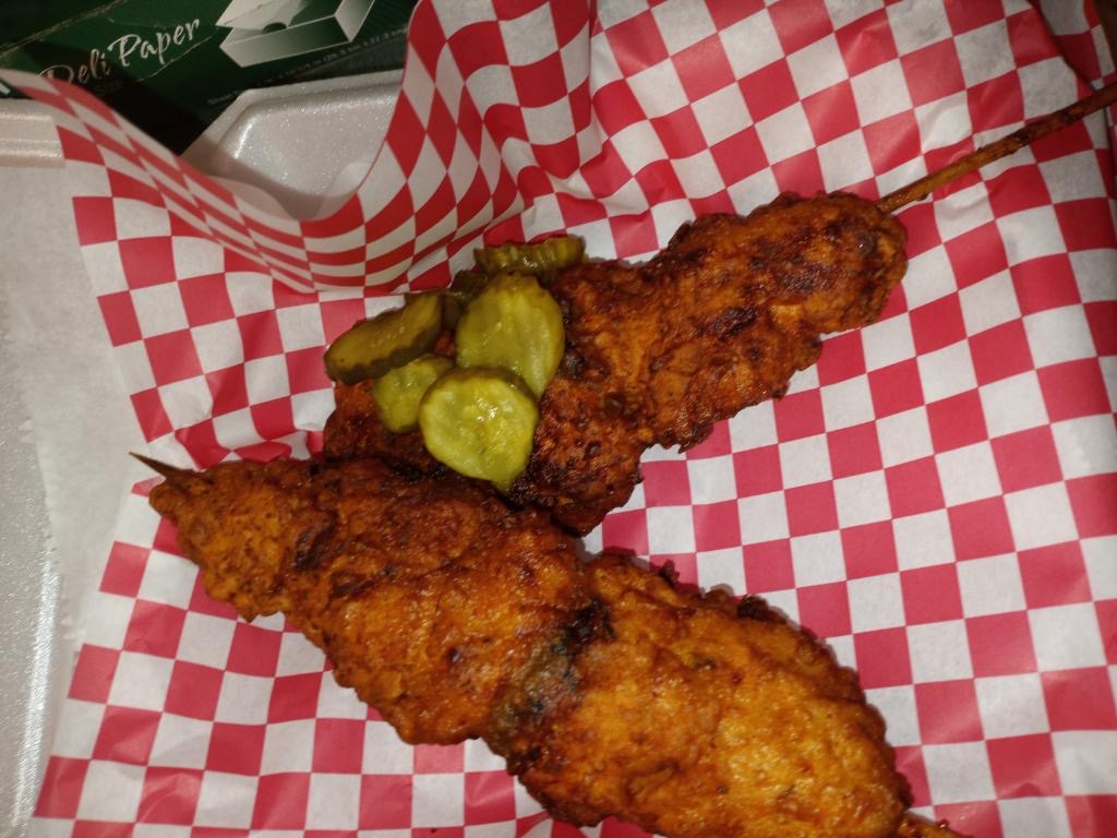 Buttbutts Twisted Corn & Fish | restaurant | 123 Ewing Dr #4, Nashville, TN 37207, USA | 6155692826 OR +1 615-569-2826