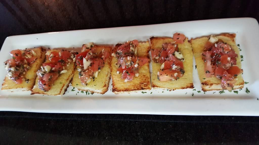 Rosas Italian Restaurant | restaurant | 949 W Henderson Ave, Porterville, CA 93257, USA | 5597816423 OR +1 559-781-6423