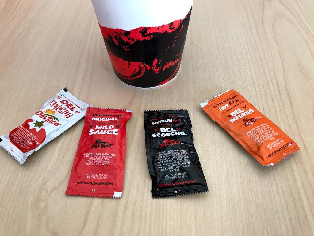 Del Taco | meal takeaway | 2260 Frontage Rd, Corona, CA 92882, USA | 9518931017 OR +1 951-893-1017