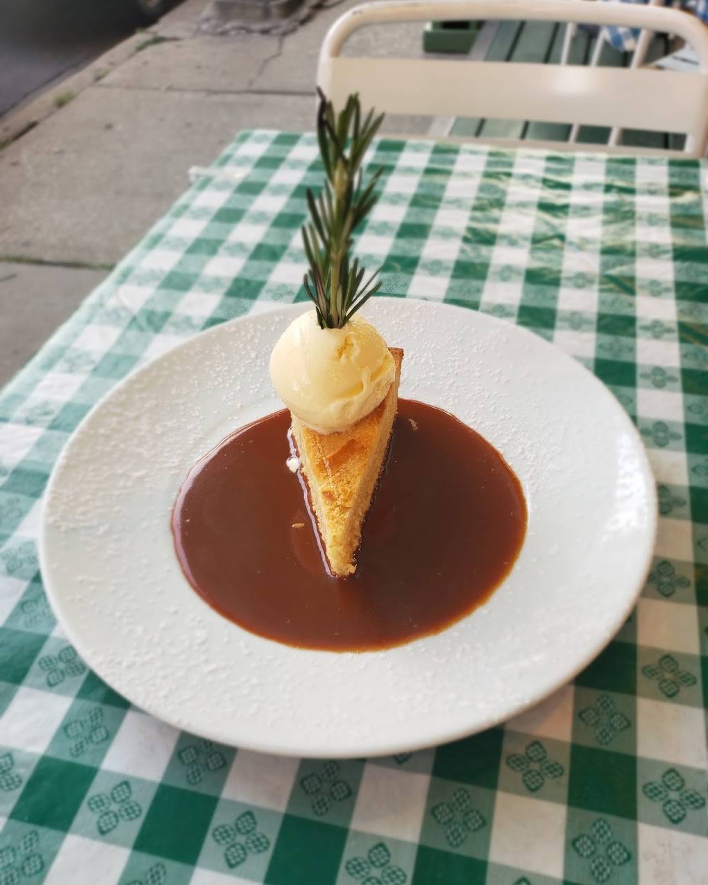 Chez Moi | restaurant | 2100 N Halsted St, Chicago, IL 60614, USA | 7738712100 OR +1 773-871-2100