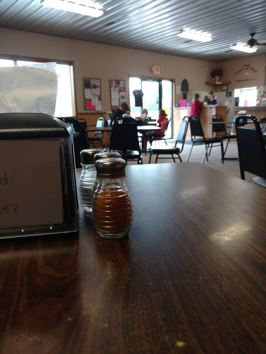 Lake City Drive In | restaurant | 808 W Main St, Lake City, IA 51449, USA | 7124643005 OR +1 712-464-3005