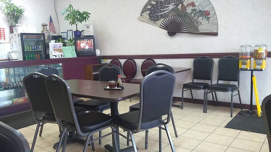 Lucky Wok Chinese Restaurant | restaurant | 6452 College Rd, Lisle, IL 60532, USA | 6303058833 OR +1 630-305-8833