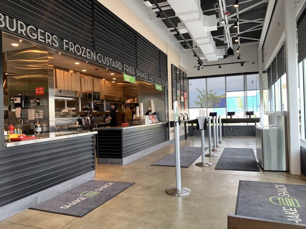 Shake Shack | restaurant | 795 Haddonfield Rd, Cherry Hill, NJ 08002, USA | 8563829870 OR +1 856-382-9870
