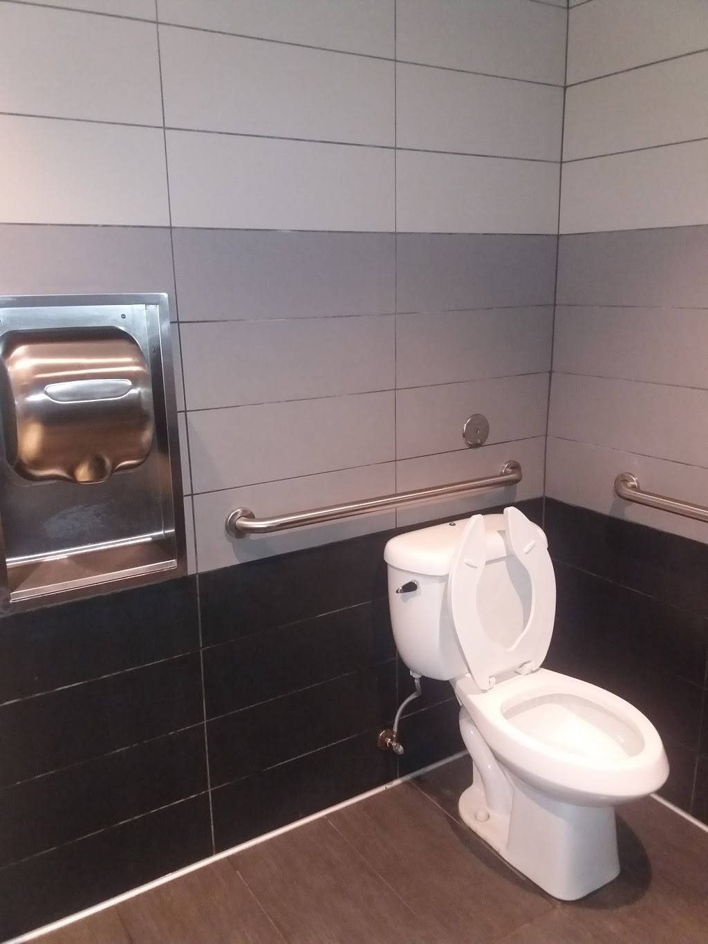 Panda Express | meal takeaway | 1503 E San Marnan Dr, Waterloo, IA 50702, USA | 3192328888 OR +1 319-232-8888