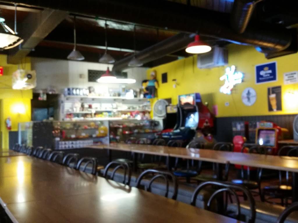 Pizza House | restaurant | 2433 N Sierra Way, San Bernardino, CA 92405, USA | 9098868989 OR +1 909-886-8989