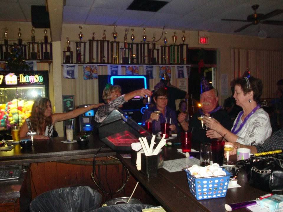 Franks Sports Bar and Restaurant | restaurant | 4201 62nd Ave N, Pinellas Park, FL 33781, USA | 7275262970 OR +1 727-526-2970