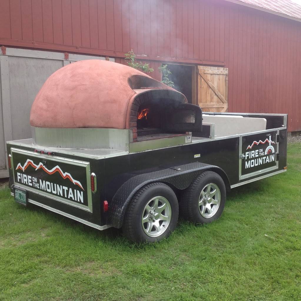 Fire on Mountain Pizza | restaurant | 40 S Main St, Montgomery Center, VT 05471, USA | 8023263073 OR +1 802-326-3073