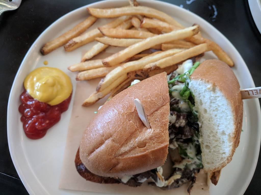 The New Deal | restaurant | 3501 W Magnolia Blvd, Burbank, CA 91505, USA | 8188617731 OR +1 818-861-7731