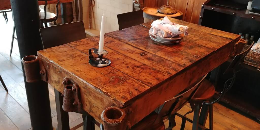 Whiskey Thief Tavern | restaurant | 616 Davis St, Evanston, IL 60201, USA | 8478592342 OR +1 847-859-2342