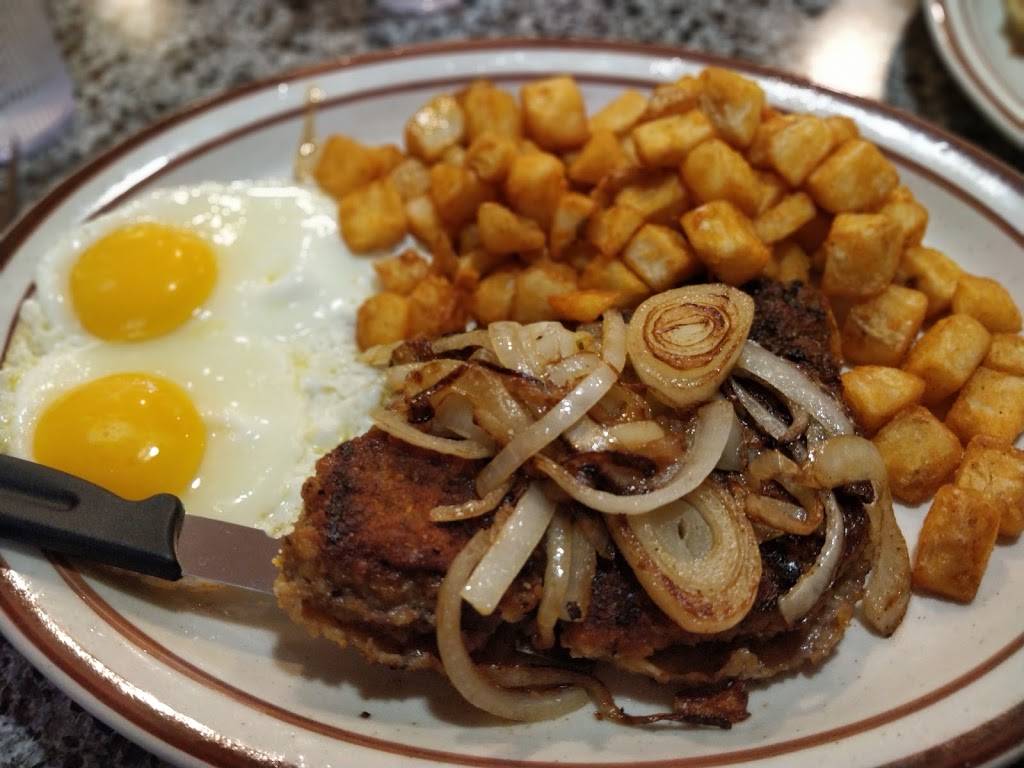 Golden Nugget Pancake House | bakery | 3234 W Irving Park Rd, Chicago, IL 60618, USA | 7732671987 OR +1 773-267-1987