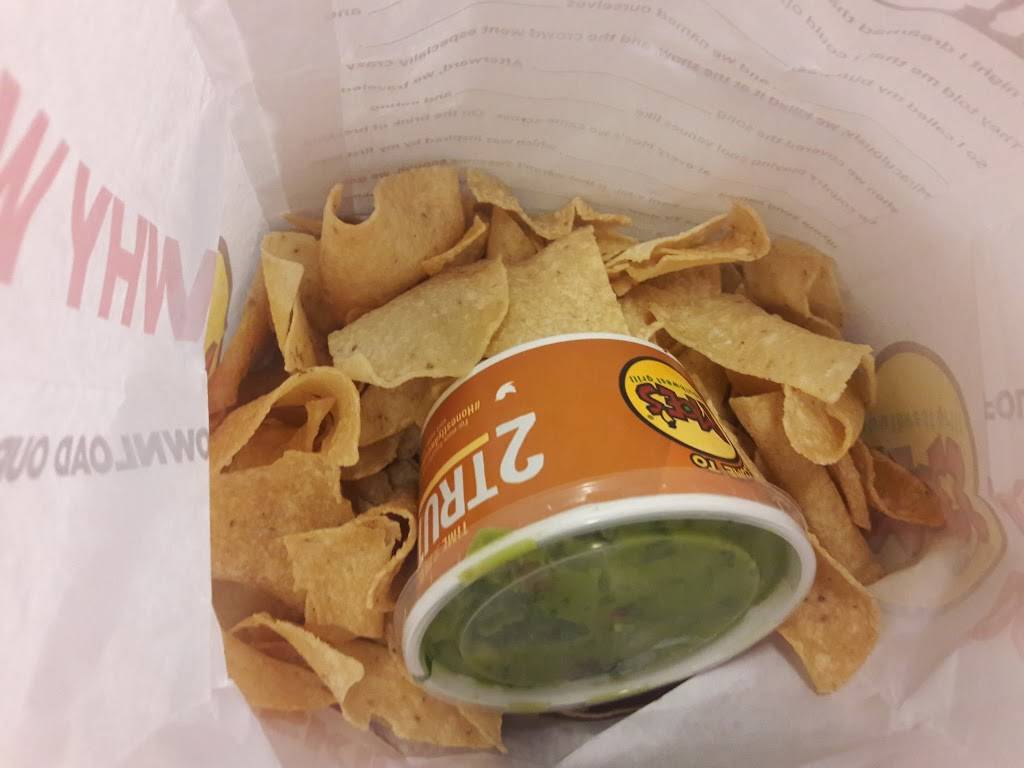 Moes Southwest Grill | restaurant | 1 Penn Plaza (LIRR Level, New York, NY 10010, USA | 2125947817 OR +1 212-594-7817