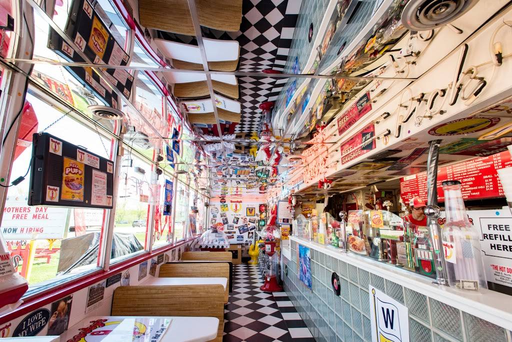 Scoobys Hot Dogs | meal takeaway | 1020 E N Ave, West Chicago, IL 60185, USA | 6302314848 OR +1 630-231-4848