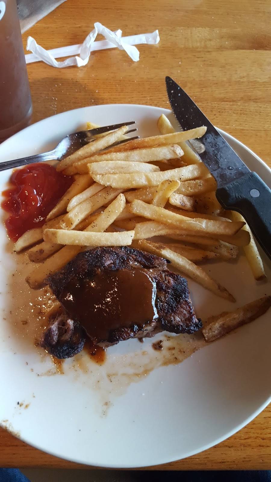 Applebees Grill + Bar | restaurant | 6844 N W War Memorial Dr, Peoria, IL 61615, USA | 3096925029 OR +1 309-692-5029