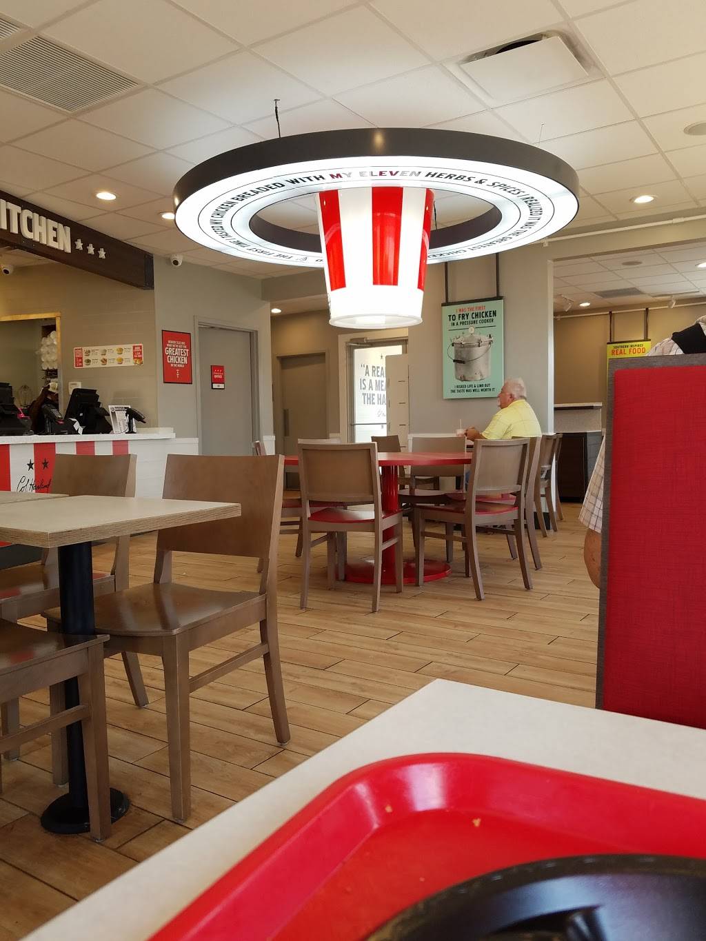 KFC | restaurant | 550 E Main St, Lebanon, OH 45036, USA | 5139321888 OR +1 513-932-1888