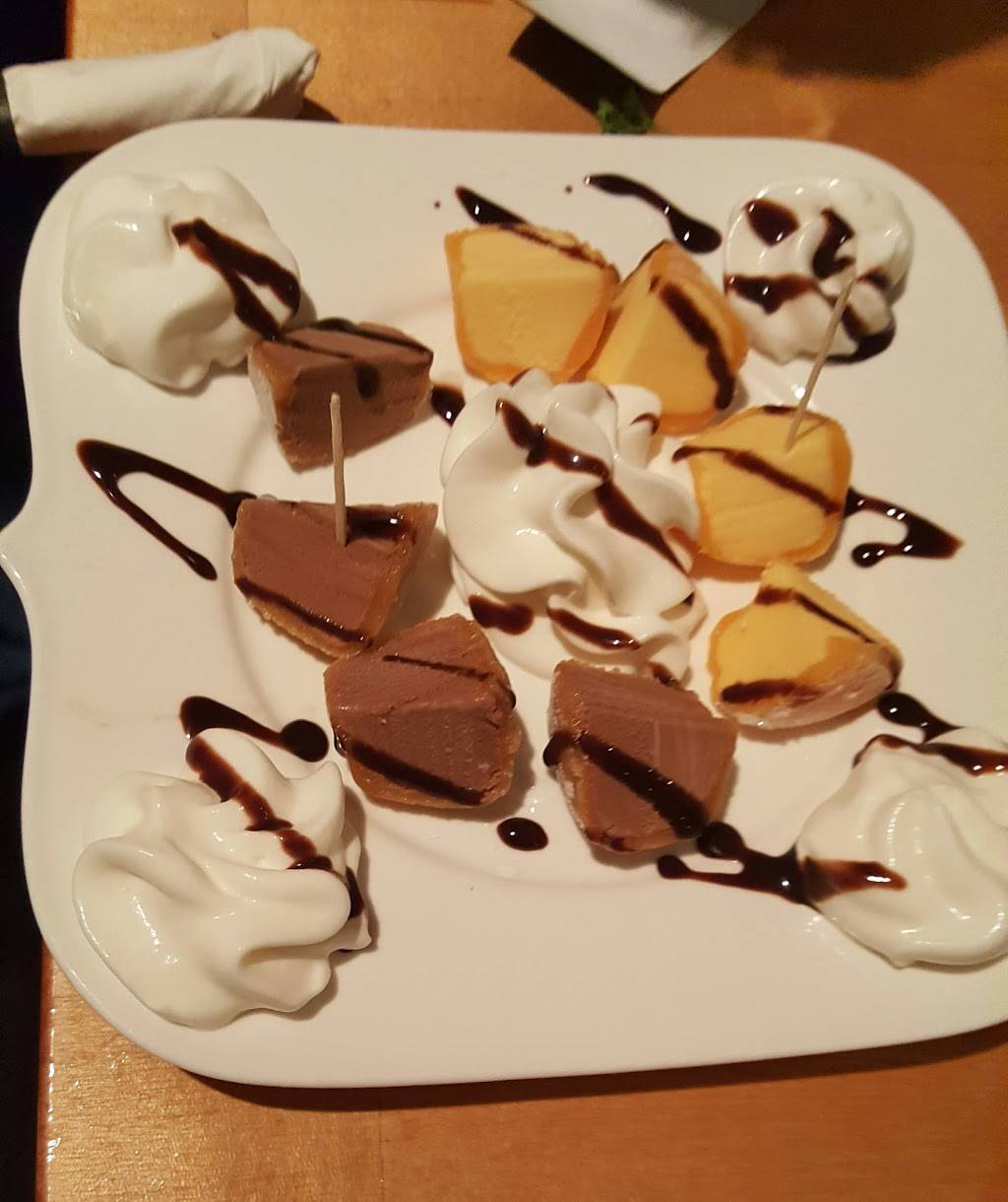 Minami Sushi | restaurant | 716 S Barrington Rd, Streamwood, IL 60107, USA | 6308306463 OR +1 630-830-6463