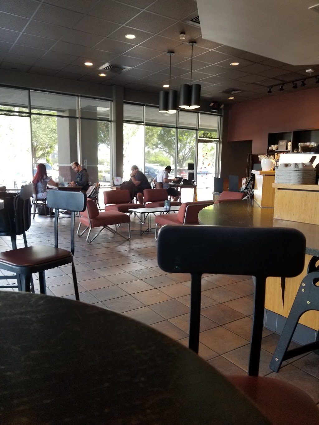Starbucks | cafe | 14200 SW 8th St #101, Miami, FL 33184, USA | 3052215370 OR +1 305-221-5370