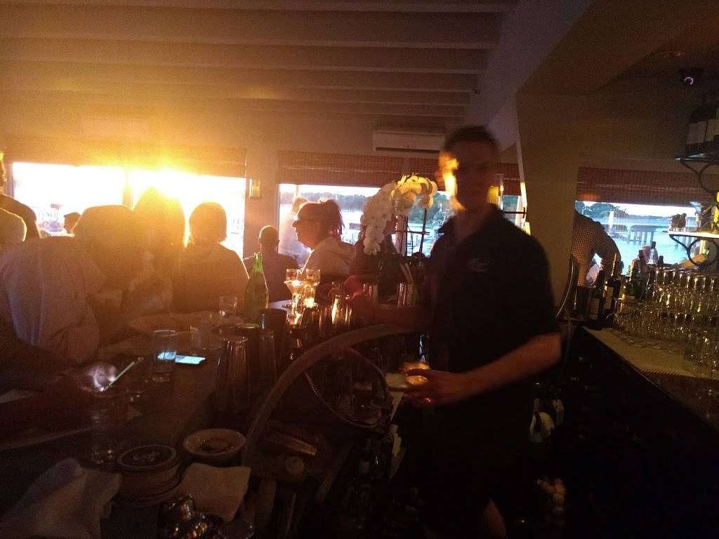 Beacon | restaurant | 4454, 8 W Water St, Sag Harbor, NY 11963, USA | 6317257088 OR +1 631-725-7088