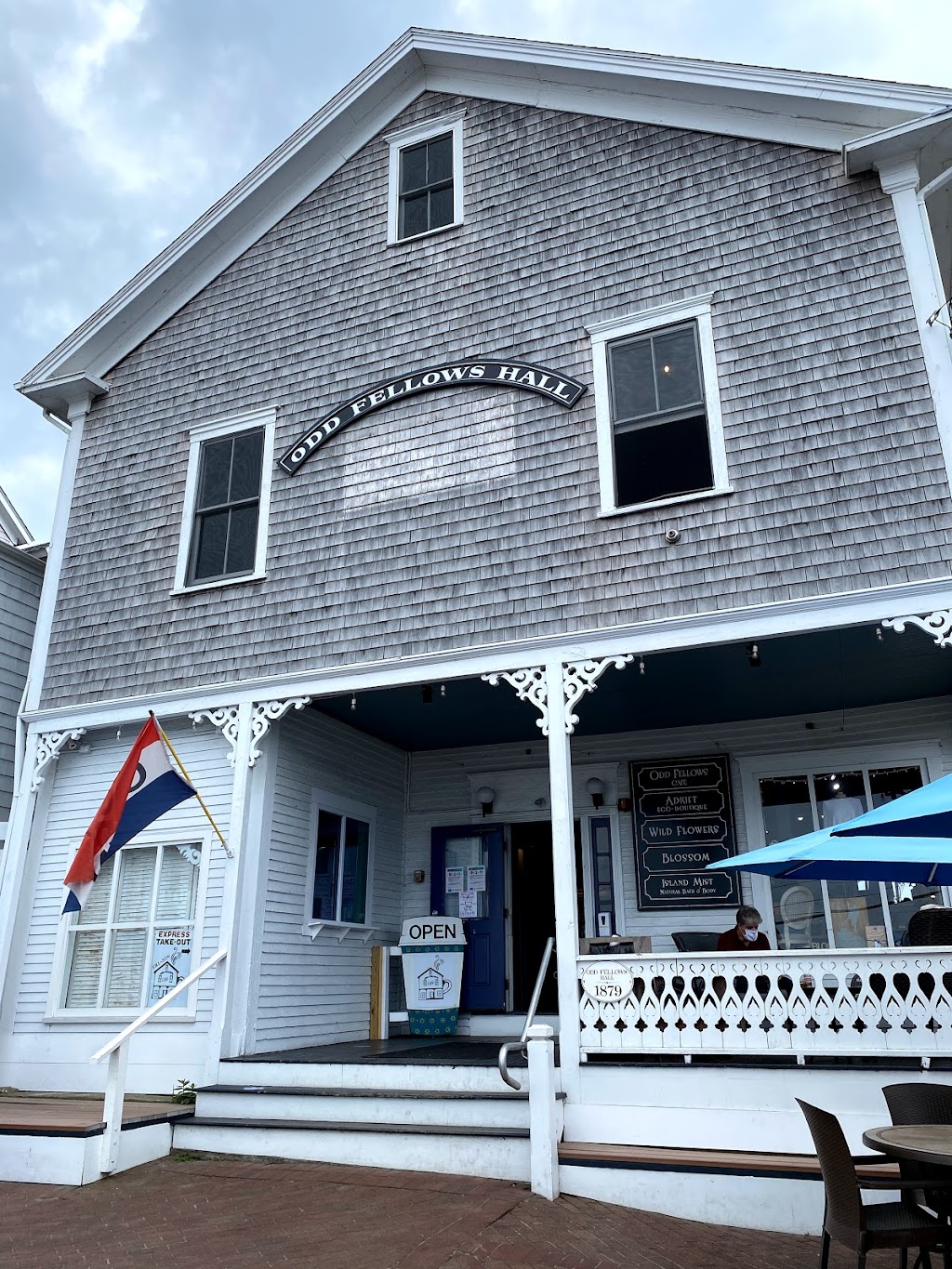 Odd Fellows Cafe | cafe | 232 Water St, New Shoreham, RI 02807, USA | 4014662250 OR +1 401-466-2250