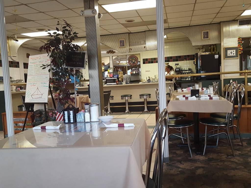 Astoria Diner | restaurant | 1900 W Market St, York, PA 17404, USA | 7178460620 OR +1 717-846-0620