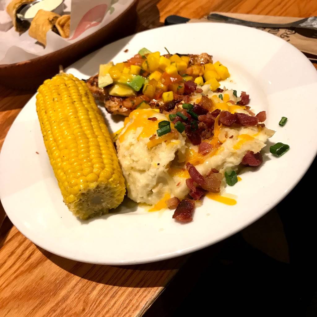 Chilis Grill & Bar | meal takeaway | 8119 Honeygo Blvd, Baltimore, MD 21236, USA | 4109330089 OR +1 410-933-0089