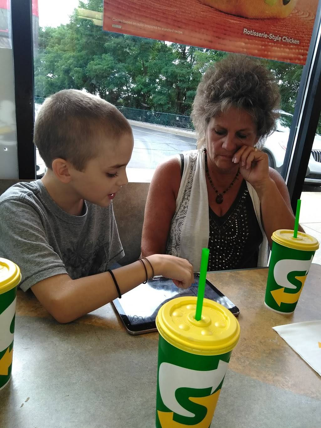 Subway | restaurant | 5195 Beckley Rd, Battle Creek, MI 49015, USA | 2699790484 OR +1 269-979-0484