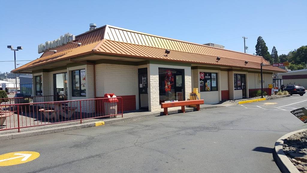 McDonalds | cafe | 645 Marine Dr, Astoria, OR 97103, USA | 5033254168 OR +1 503-325-4168