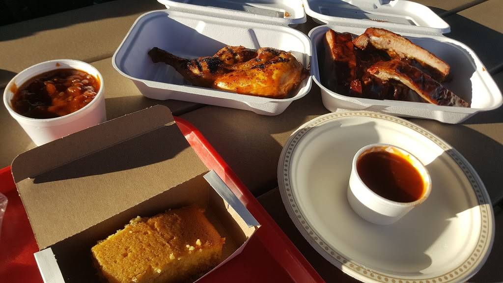 Yorkies B-B-Q | restaurant | 20 Carleton Blvd, Cobourg, ON K9A 4J9, Canada | 9053726060 OR +1 905-372-6060