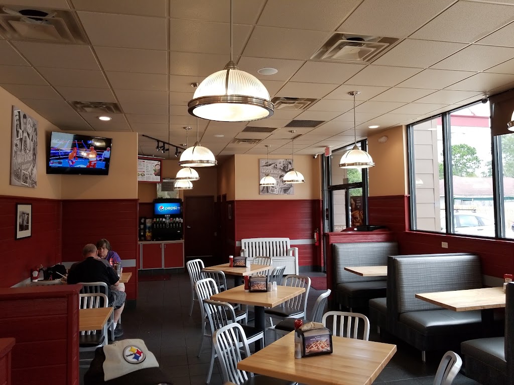 Wayback Burgers | restaurant | 1705 FL-77, Lynn Haven, FL 32444, USA | 8504413325 OR +1 850-441-3325