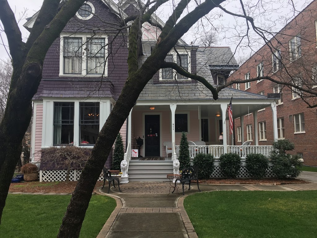 McNinch House Restaurant | restaurant | 511 N Church St, Charlotte, NC 28202, USA | 7043326159 OR +1 704-332-6159