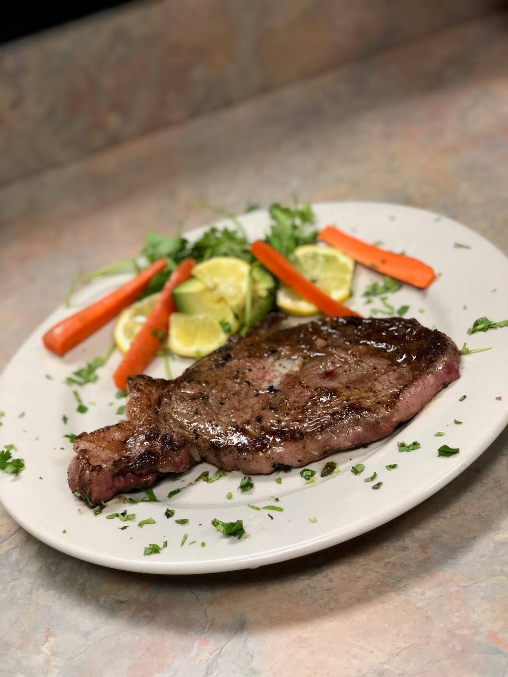 Shell’s Downtown | restaurant | 105 N Center Ave, Piedmont, AL 36272, USA | 2566453073 OR +1 256-645-3073