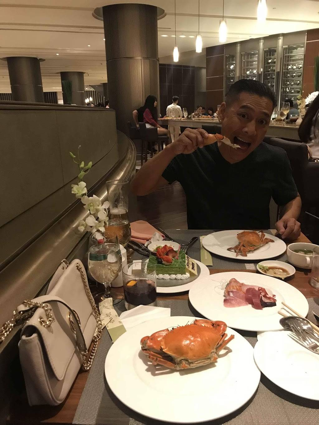 Cordon Blue Restaurant and Lounge | restaurant | 15380 Beach Blvd #A, Westminster, CA 92683, USA | 7148867310 OR +1 714-886-7310