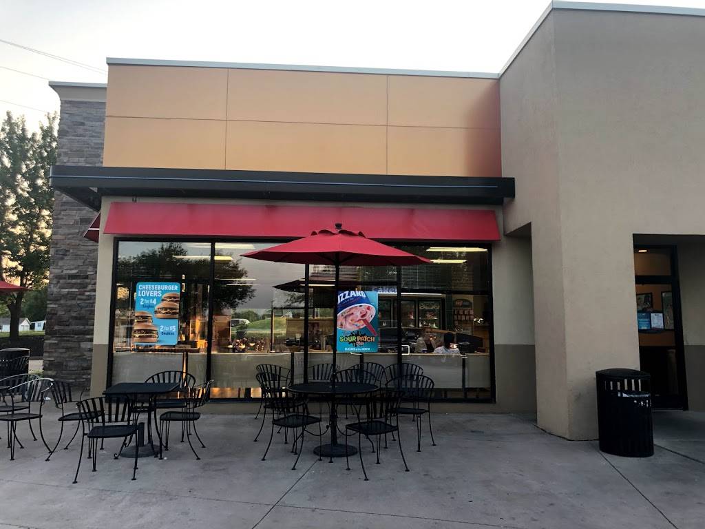 Dairy Queen Grill & Chill | restaurant | 2540 Memorial Blvd, Springfield, TN 37172, USA | 6153847444 OR +1 615-384-7444