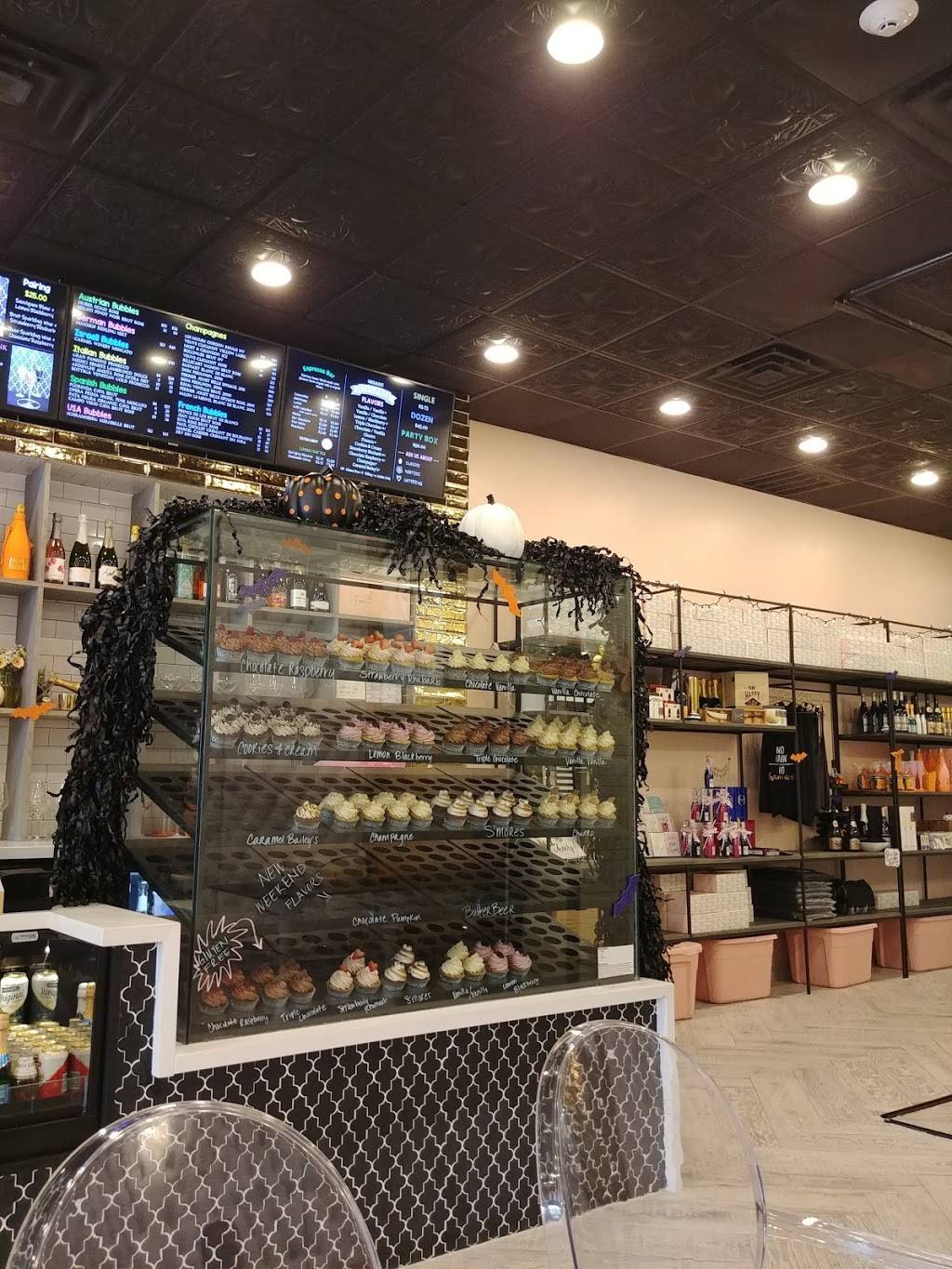 Cupcakes & Bubbles | restaurant | 26400 Kuykendahl Rd Ste C160, Tomball, TX 77375, USA | 8325597511 OR +1 832-559-7511