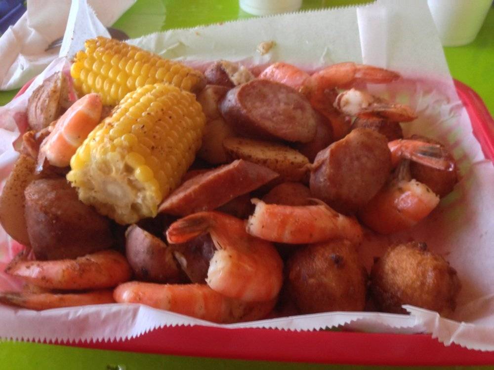 Phillips Seafood | restaurant | 115 Carter St, Hinesville, GA 31313, USA | 9128762722 OR +1 912-876-2722