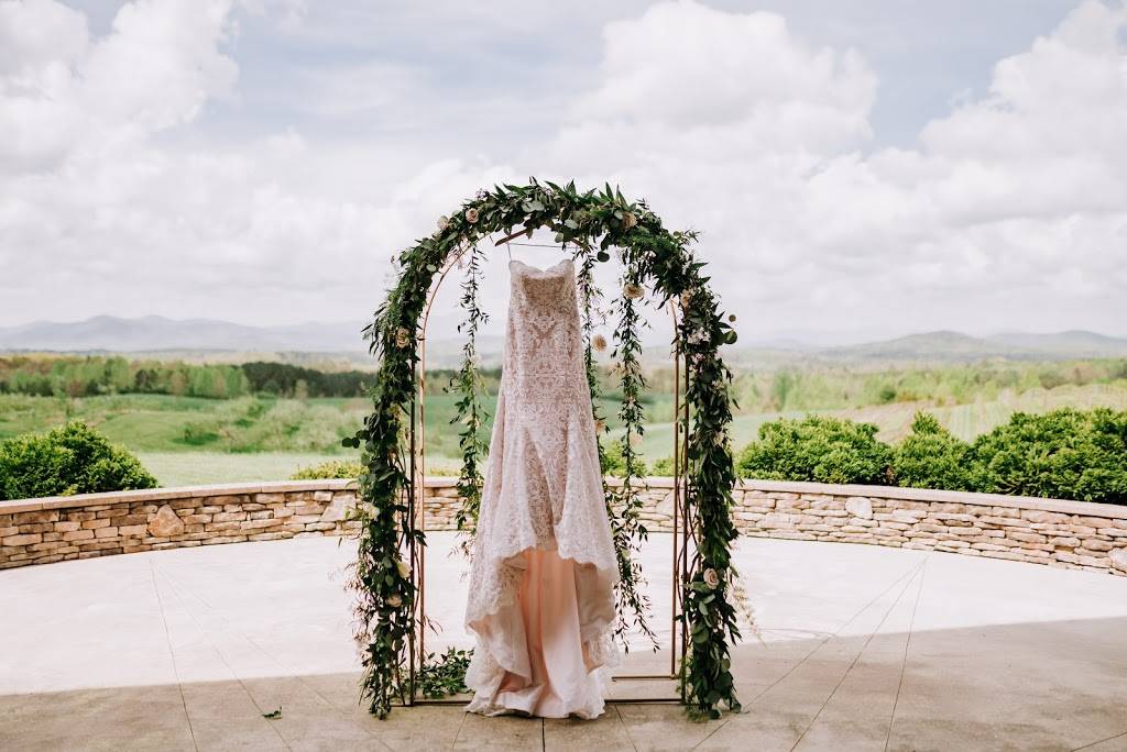 Chattooga Belle Farm | restaurant | 454 Damascus Church Rd, Long Creek, SC 29658, USA | 8646479768 OR +1 864-647-9768