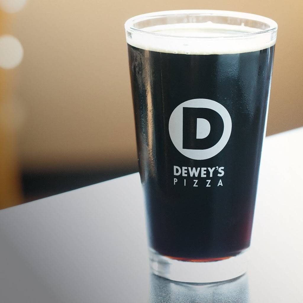 Deweys Pizza | meal takeaway | 3615 W 95th St, Overland Park, KS 66206, USA | 9132575311 OR +1 913-257-5311