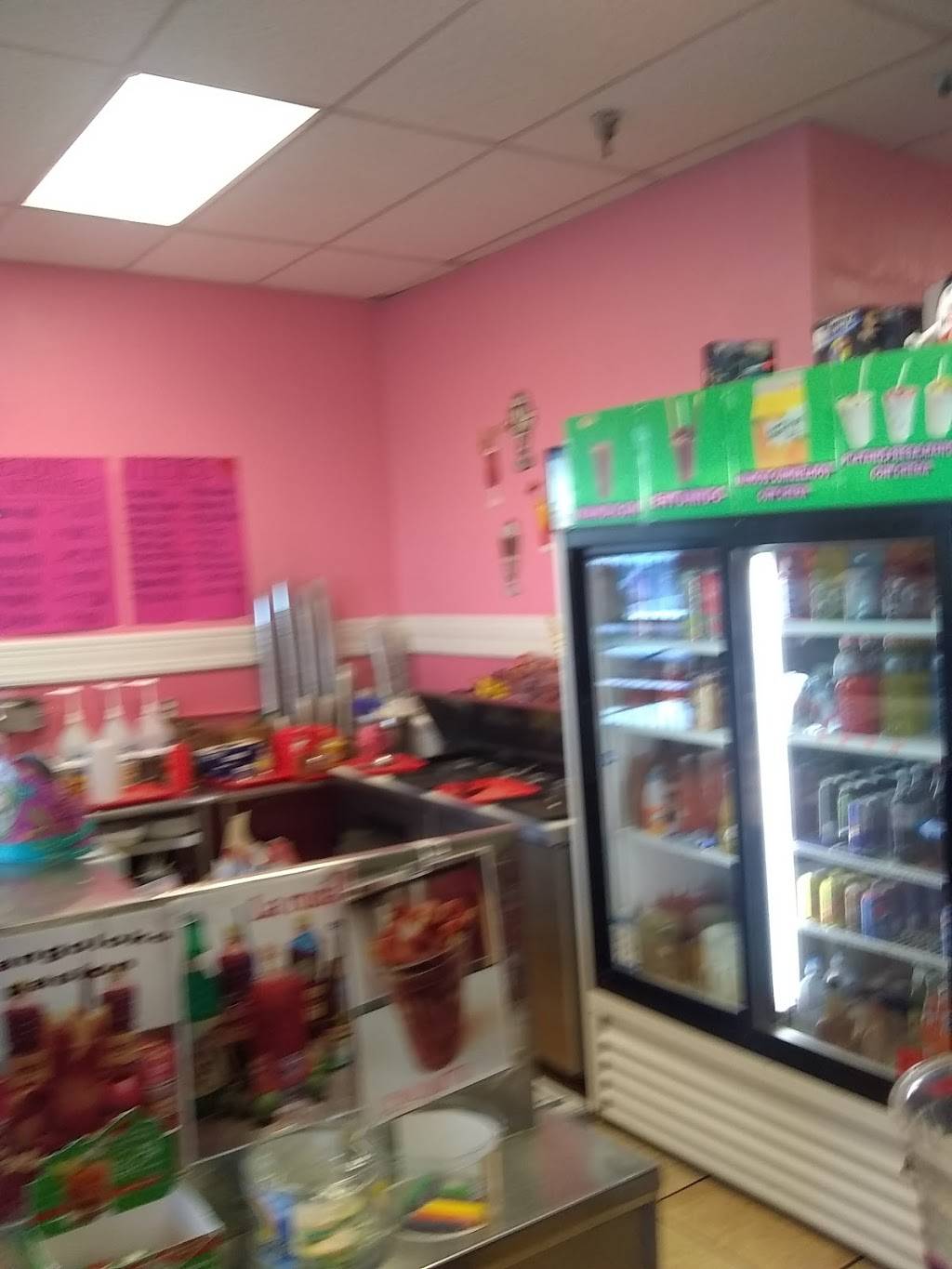 La Carreta De Lily | restaurant | 2902 W Van Buren St, Phoenix, AZ 85009, USA | 6024422050 OR +1 602-442-2050