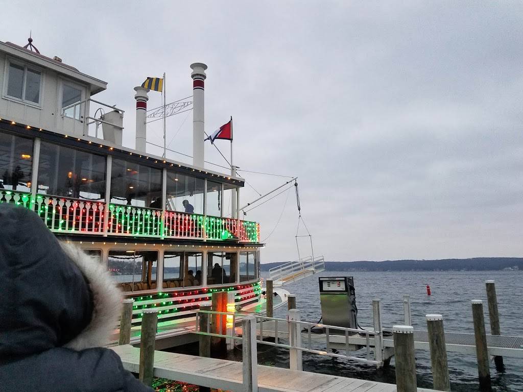 Gage Marine | restaurant | 1 Liechty Dr, Williams Bay, WI 53191, USA | 2622455501 OR +1 262-245-5501