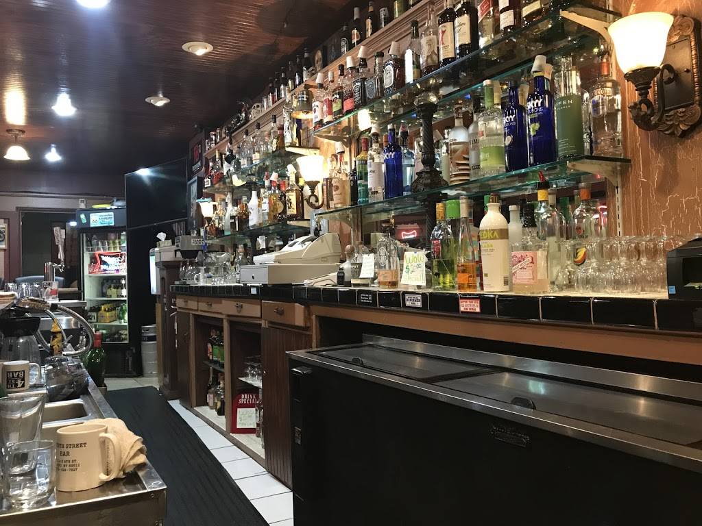 4TH Street Bar Reno | restaurant | 1114 E 4th St, Reno, NV 89512, USA | 7753247827 OR +1 775-324-7827