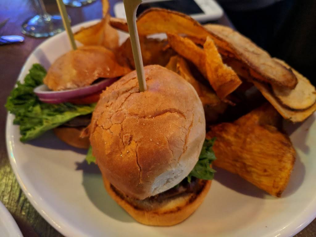 PKWY Tavern Flamingo | restaurant | 9820 W Flamingo Rd, Las Vegas, NV 89147, USA | 7022435329 OR +1 702-243-5329