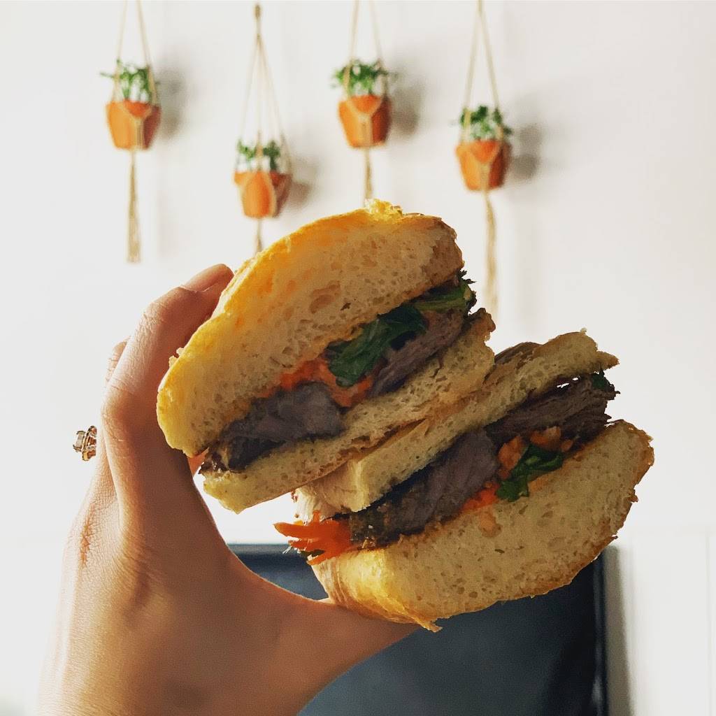 Yey’s Cafe | restaurant | 3225 Main St, Buffalo, NY 14214, USA | 7168340980 OR +1 716-834-0980