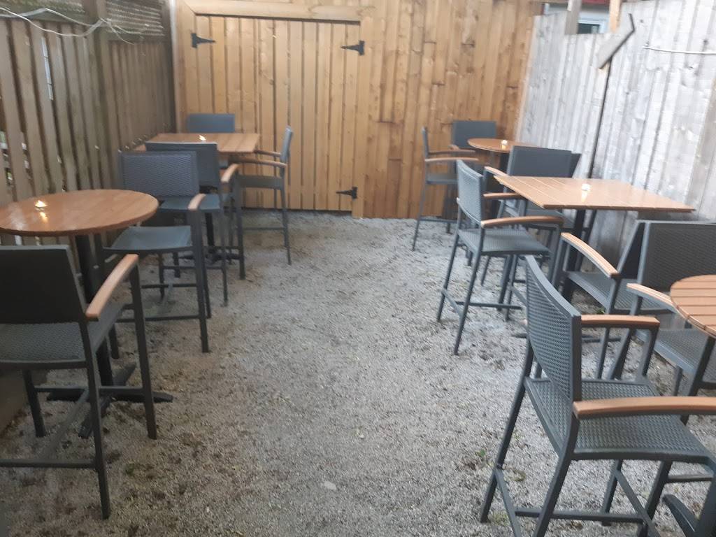 Clandestino Wine Bar | restaurant | 1592 Queen St W, Toronto, ON M6R 1A8, Canada | 4167922494 OR +1 416-792-2494