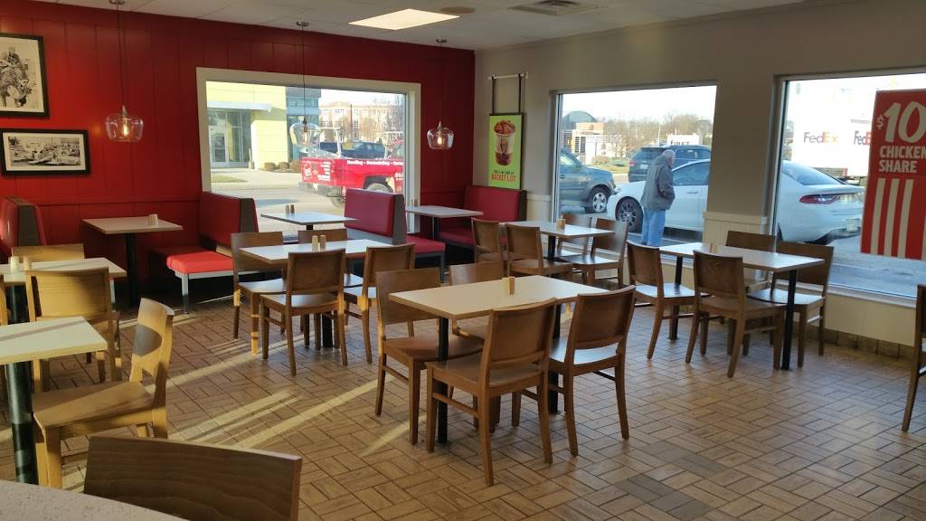 KFC | restaurant | 30 W Eads Pkwy, Lawrenceburg, IN 47025, USA | 8125372355 OR +1 812-537-2355