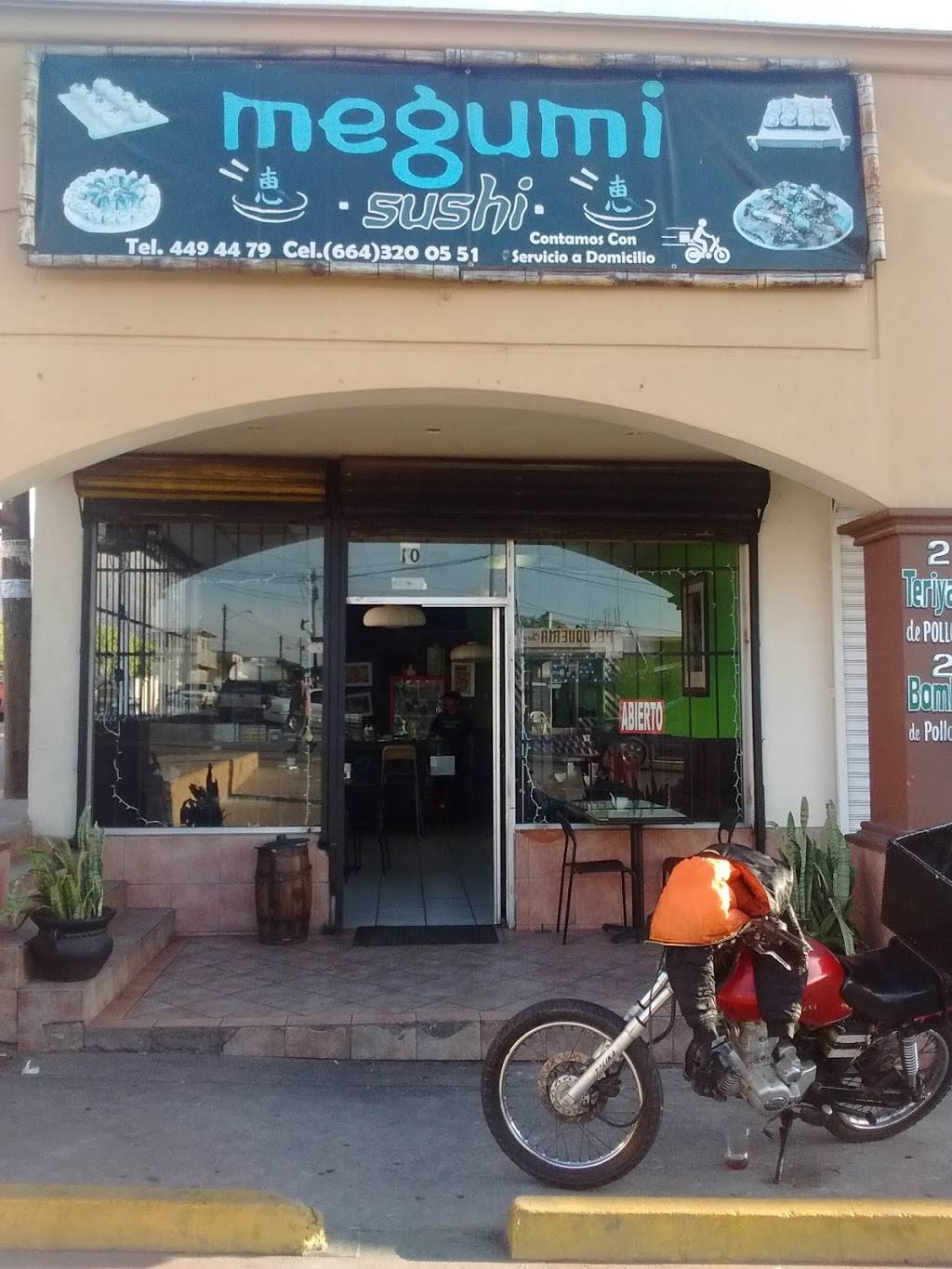 megumi sushi | restaurant | Av Paseo del Guaycura 504, Guaycura, 22216 Tijuana, B.C., Mexico | 016644494479 OR +52 664 449 4479