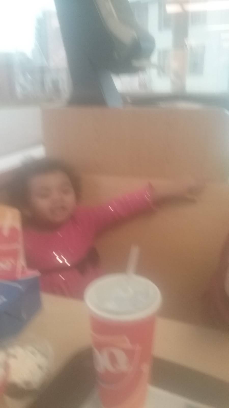 Dairy Queen | restaurant | 402 E W Main St, Barnesville, OH 43713, USA | 7404251475 OR +1 740-425-1475