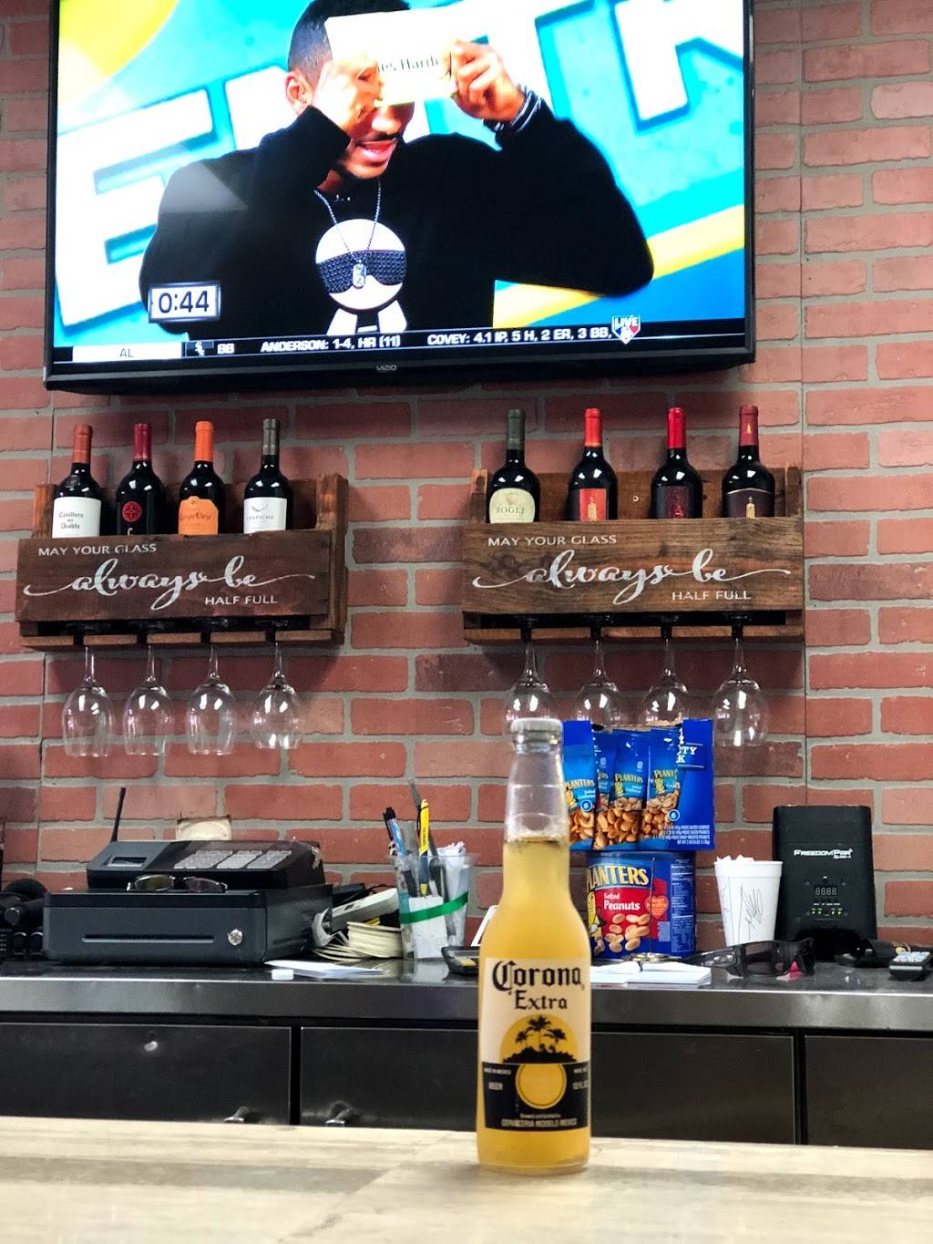 BARAHONA CAFE RESTAURANT | restaurant | 4765 NW 183rd St, Opa-locka, FL 33055, USA | 7866612129 OR +1 786-661-2129